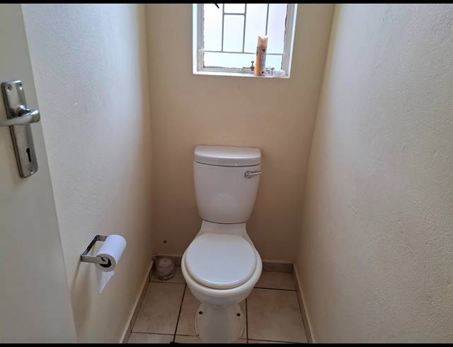 2 BEDROOM HOUSE FOR SALE IN GLEN HARVIE